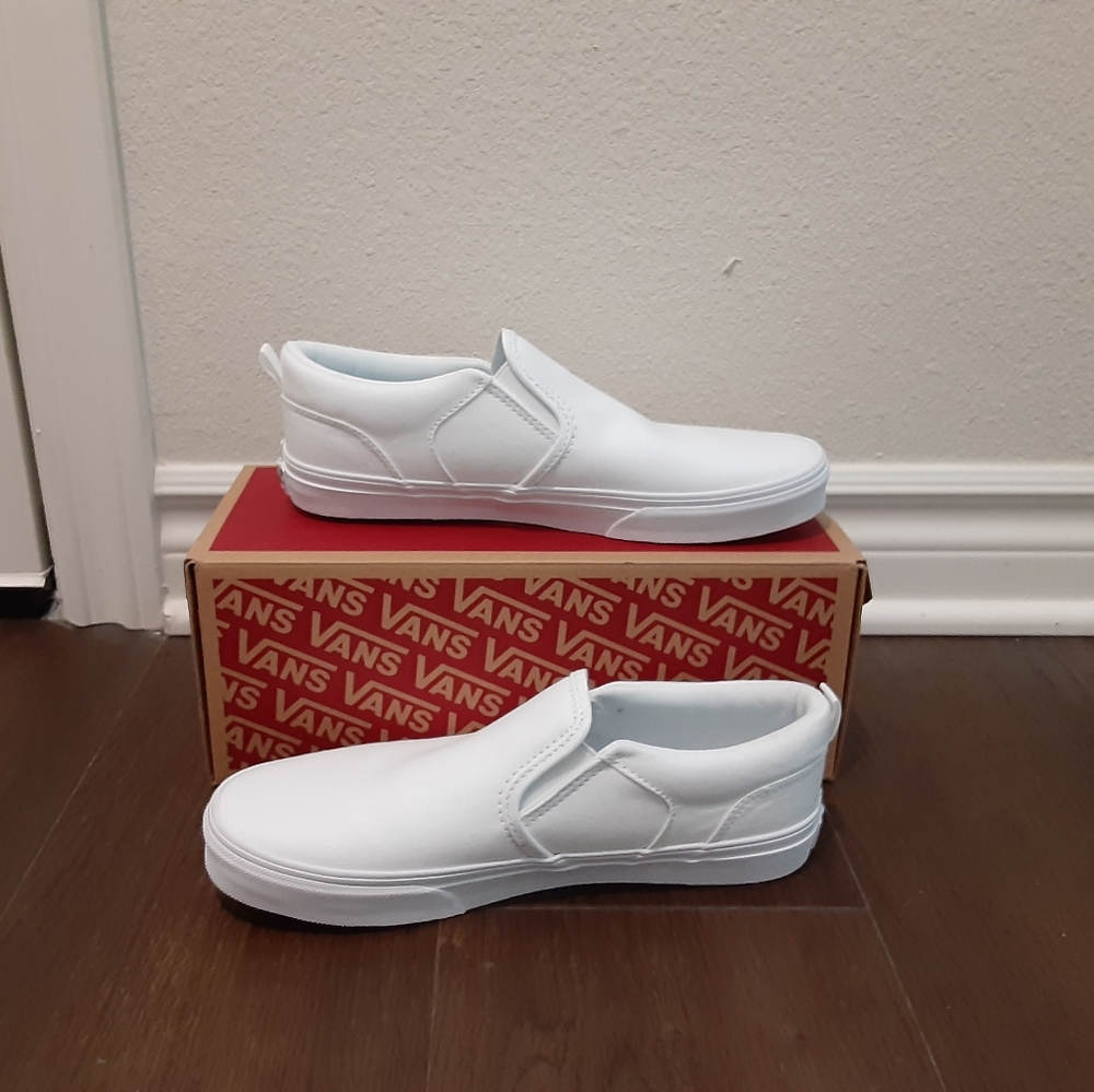 Vans - Picture 3 of 3